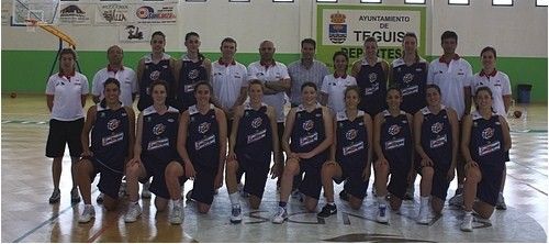 La selección femenina de baloncesto sub´20 de España se prepara en Lanzarote