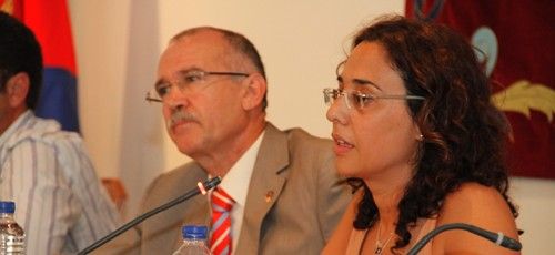 Se suspende el pleno de Arrecife en el que se iba a formalizar la dimisión de Luisa Blanco y Antonio Machín