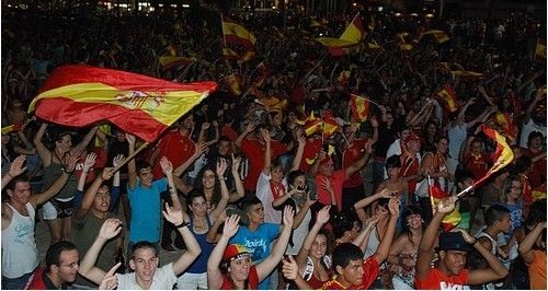 Lanzarote se echa a la calle para celebrar la histórica clasificación de España