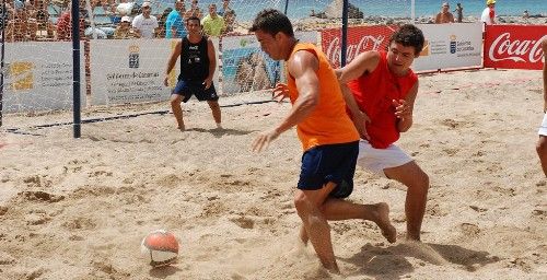 La playa del Reducto acoge este fin de semana el XV Campeonato de Canarias de Fútbol Playa 2010