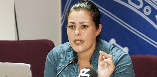 Ástrid Pérez recibe firmas de 197 trabajadores que aceptan el Plan de Viabilidad de los Centros Turísticos