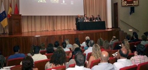 El sector turístico de la isla aúna fuerzas en un simposio sobre el destino Lanzarote