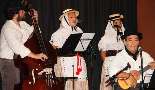 Noche de música tradicional en la Sociedad Democracia de Arrecife