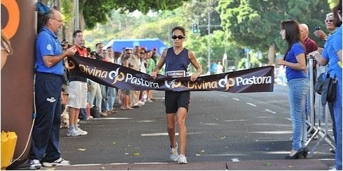 Aroa Merino gana la Media Maratón de Santa Cruz