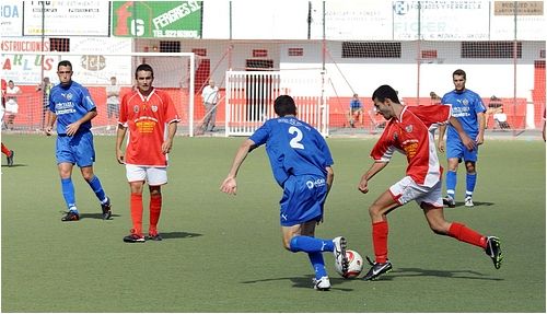 El Marítima huye del descenso a costa de Las Zocas