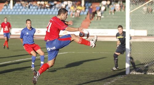 La UD Lanzarote remonta y golea al San Isidro (6-1)