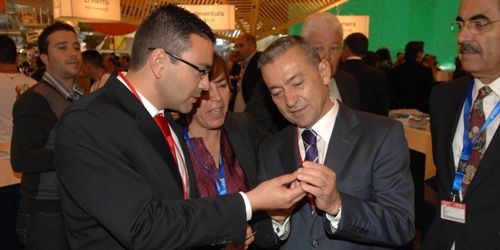 El corazón pen drive de Teguise causa "buena sensación" en Fitur