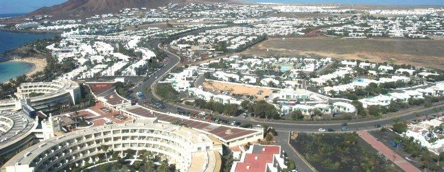 Los hoteles de Playa Blanca bajaron sus precios un 18 por ciento en 2010, uno de los mayores descensos de toda España