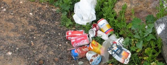 Basura y desechos en la costa de Lanzarote