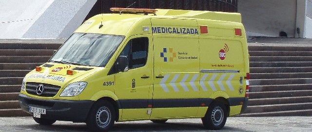 Un hombre de 64 años fallece en la piscina de unos apartamentos en Tías