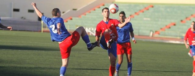 La UD Lanzarote se deja el liderato ante el San Isidro