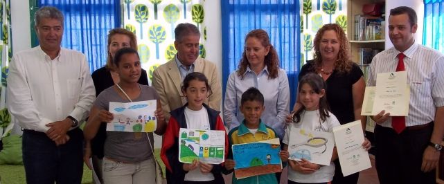 Asolan entrega los premios del concuso de dibujos que convocó entre los escolares de la isla por el Día Mundial del Medio Ambiente