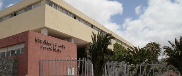 La Escuela de Arte Pancho Lasso denuncia la arbitrariedad del Ayuntamiento de Arrecife en la denegación de una licencia