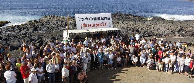 Los afectados por la Ley de Costas en Canarias celebran una sentencia del Supremo que anula un deslinde en Almería