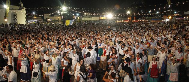 Éxito de participación en el Baile del Romero