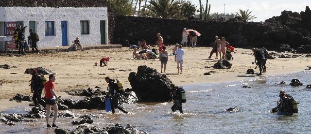 José Juan Cruz carga contra el grupo de gobierno de Tías por eliminar este verano la vigilancia en Playa Chica