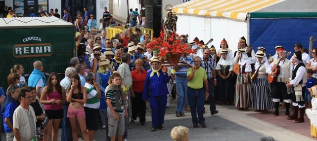 La Graciosa vivió su gran día con la procesión en honor a la Virgen del Carmen