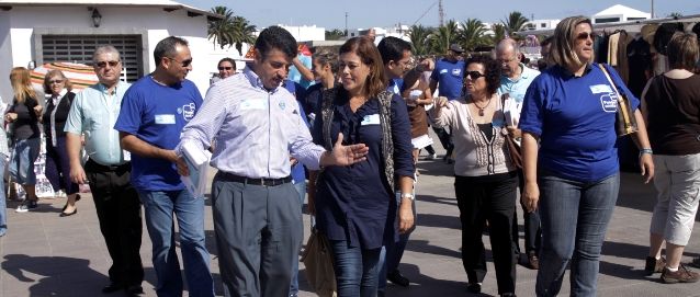 La "Marea Azul" del PP recorre Haría y Teguise pidiendo el voto para propiciar el cambio político