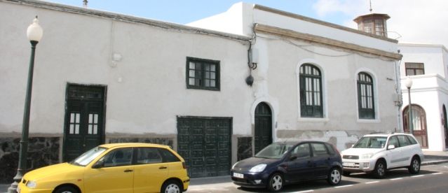 La Confederación de Empresarios de Lanzarote denuncia que las oficinas técnicas tienen paralizado el sector de las PYMES