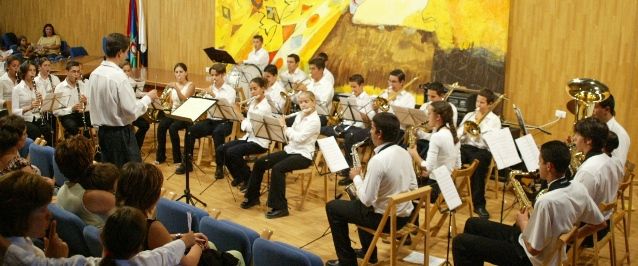 La madre de una alumna de la Escuela de Música de Tías exige que se "regularice la situación laboral de los profesores