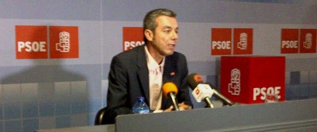 Carlos Espino dimite como secretario general del PSOE en Lanzarote: No tengo intención de librar una guerra mezquina y sin sentido"