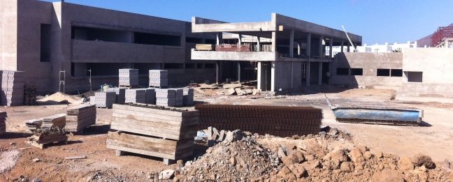 El futuro Instituto de Costa Teguise podría acoger a alumnos de Infantil y Primaria hasta que se construya otro colegio en la localidad