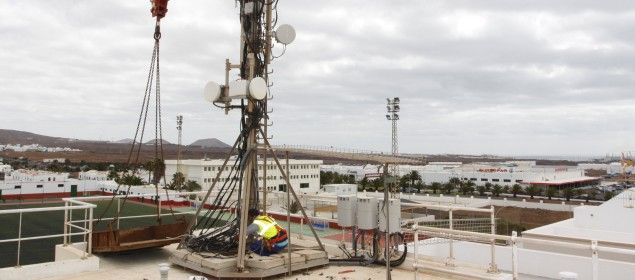 Los tribunales dan la razón al Ayuntamiento de Arrecife y ordenan la retirada de una antena ilegal de telefonía móvil