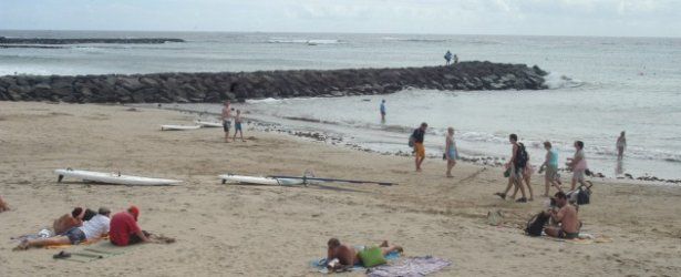 El PSOE critica la "falta de seguridad" en las playas de Teguise, ante la "descoordinación" en una emergencia en Las Cucharas