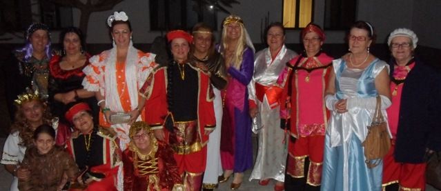 Los mayores de la residencia de Tías también disfrutaron del Carnaval