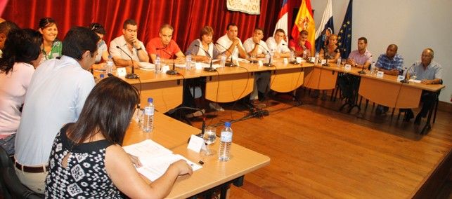 Unidad en las instituciones de Lanzarote contra las prospecciones, después de que Yaiza haya mostrado también su rechazo