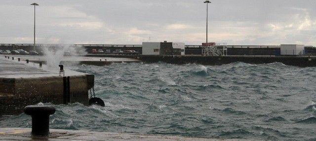 Aviso amarillo por fenómenos costeros en Lanzarote