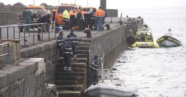 Los buzos del GEAS confirman que el barco hundido es "El Popeye", pero no hay rastro de los pescadores desaparecidos