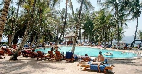 La ocupación hotelera en Lanzarote bajó casi cinco puntos en marzo