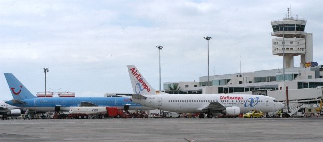 CC denuncia el incremento que producirá en el transporte aéreo el impuesto europeo mediombiental