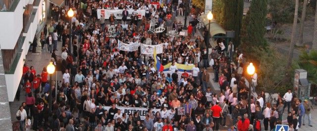 El movimiento ciudadano contra las prospecciones organiza "una cadena humana" por el litoral de Arrecife