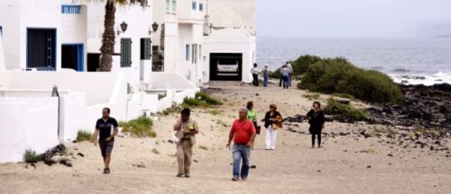 El Gobierno central confirma que está estudiando suspender las actuaciones contra los afectados por la Ley de Costas en Canarias