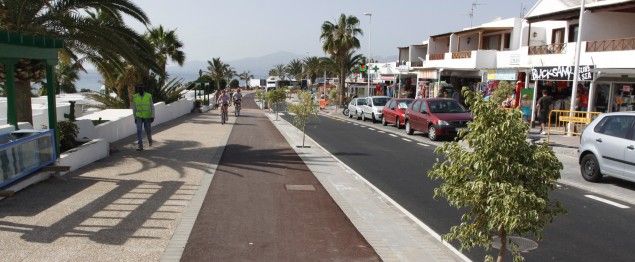 Una mujer herida de carácter menos grave tras precipitarse desde un balcón en Puerto del Carmen