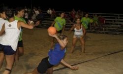 La Graciosa Ja Ja y Chis-K-Ravis, vencedores del Torneo de San Ginés de Balonmano Playa