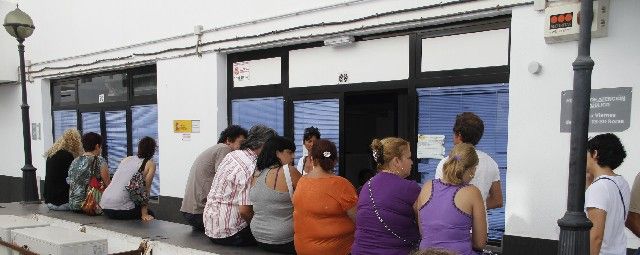 El Gobierno de Canarias da luz verde a los ayuntamientos para que contraten a 1.562 desempleados de las islas