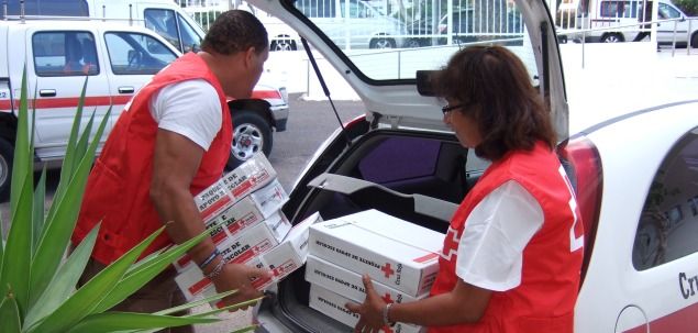 Cruz Roja entrega los 160 kits de material escolar para alumnos necesitados de Lanzarote, dentro de la campaña Ahora más que nunca