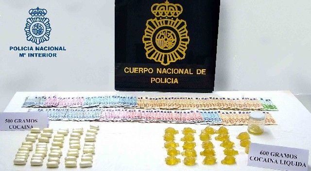 La Policía Nacional desarticula un grupo organizado que introducía droga en la isla y operaba desde un locutorio de Argana Alta