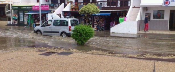 El grupo de gobierno de Tías culpa a Inalsa de los vertidos de aguas fecales por la desatención de la red de saneamiento