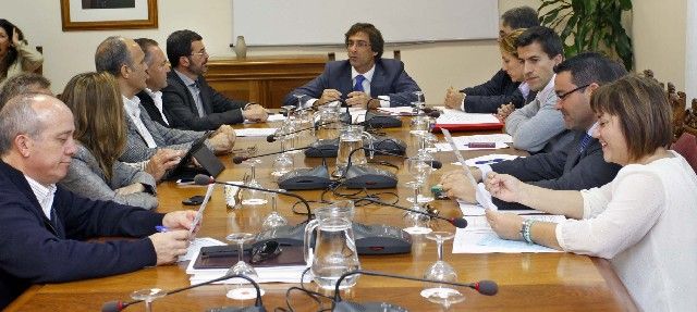 Cinco empresas negociarán con el Consorcio para intentar adjudicarse la gestión de Inalsa