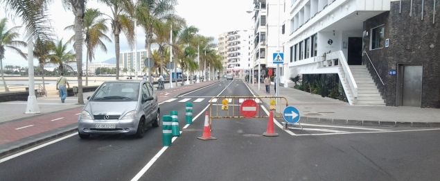 El Ayuntamiento cerrará el domingo la Avenida Fred Olsen en el tramo entre la calle Guenia y Valls de la Torre para desmontar una grúa