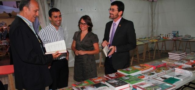 Arrecife celebrará el Día del Libro sin la tradicional feria, que se retrasará a junio al no tener resuelto aún el concurso de luz y sonido