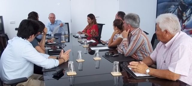 Tías afirma que la lentitud del Gobierno canario frena la inversión de 90 millones de euros en Puerto del Carmen