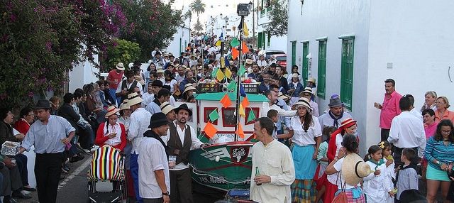 Cientos de romeros se dieron cita en Haría en honor a San Juan Bautista