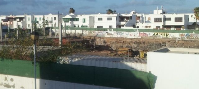 El Consejo Consultivo da la razón al Consistorio sobre la piscina de Playa Honda y la empresa deberá restablecer la zona a su estado original