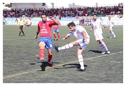 La UD Lanzarote hace del Municipal de Tías un fortín inexpugnable (1-0)