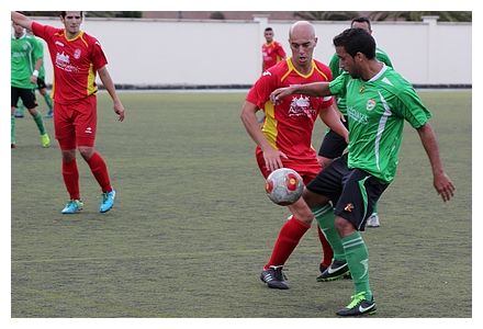 El Unión Sur Yaiza no aprovecha las ocasiones y cede un empate ante el San Isidro (0-0)